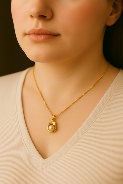 Pearl Bloom Necklace