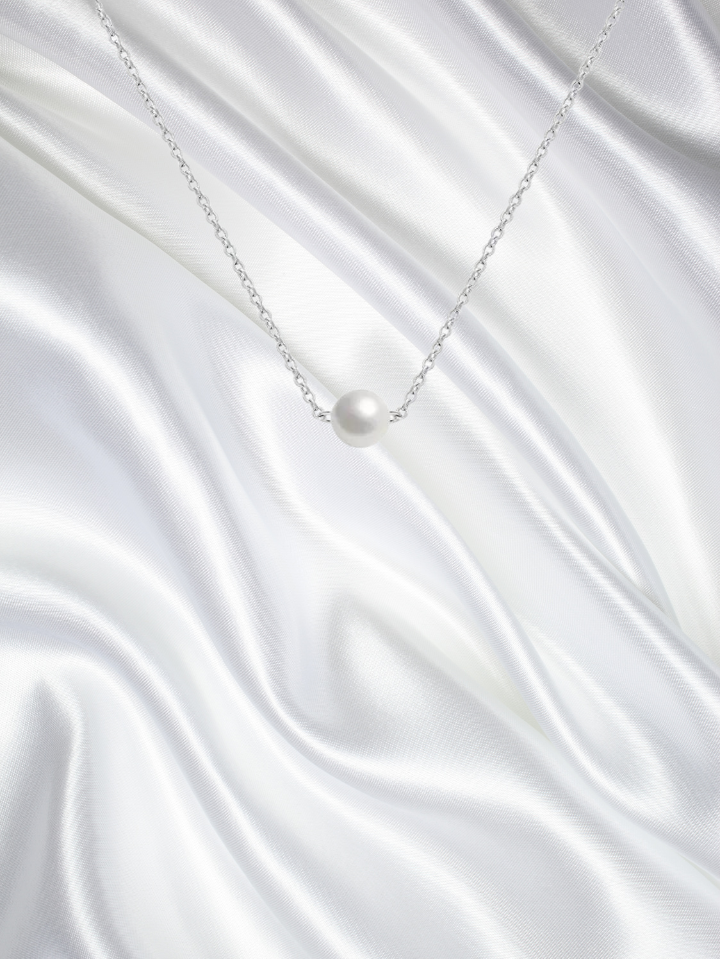 Pearl Pendant Necklace